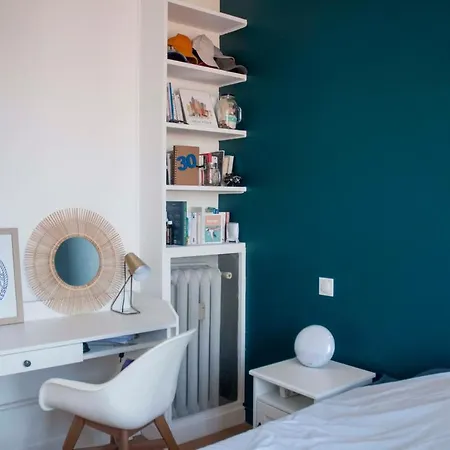 Nice 30m With Open View In Lejlighed Clichy