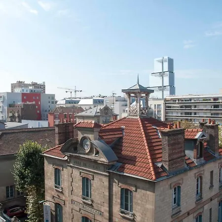 Nice 30m With Open View In * Clichy